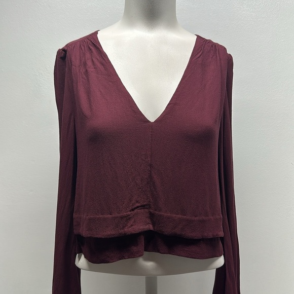 Free People Crop Top Cropped Long Sleeve Blouse V Neck Crepe Boho Maroon Size XS - Picture 3 of 9